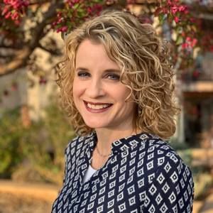 Meet your Posher, Leslie